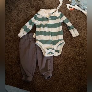 Carter's baby outfit